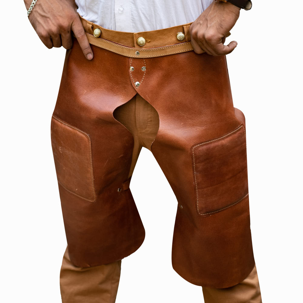 Hulara Full Grain Buff Leather Cowboy Chaps for Men Fashion Western Chaps Riding Chaps For Women & Men